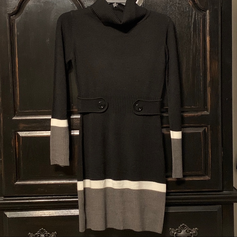 Junior’s IZ Byer Colorblock Sweaterdress